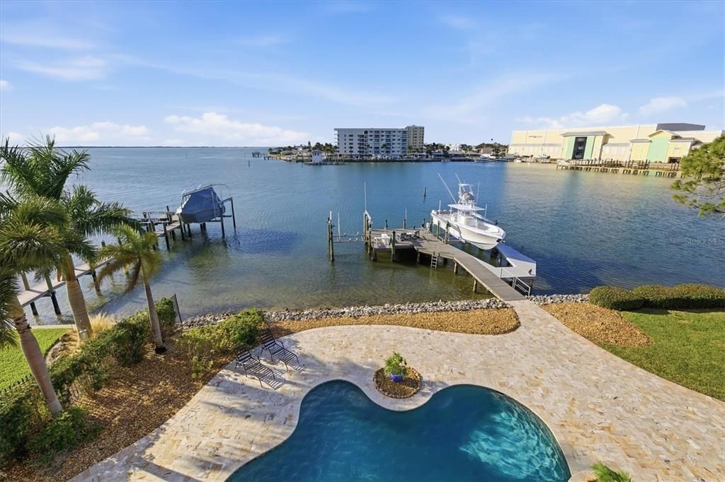 En Venta: $3,799,000 (3 camas, 2 baños, 3758 Pies cuadrados)