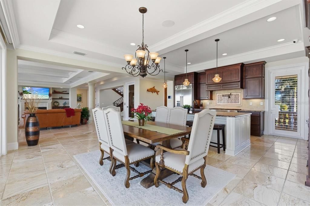 En Venta: $3,799,000 (3 camas, 2 baños, 3758 Pies cuadrados)