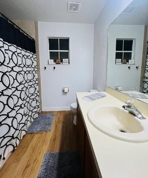 待售: $425,000 (3 贝兹, 2 浴室, 1224 平方英尺)