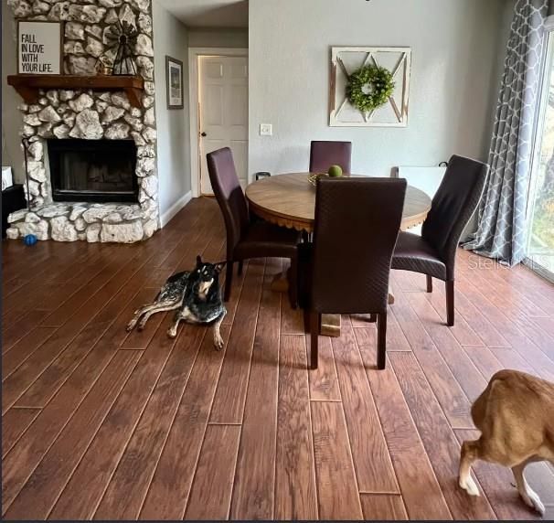 待售: $425,000 (3 贝兹, 2 浴室, 1224 平方英尺)