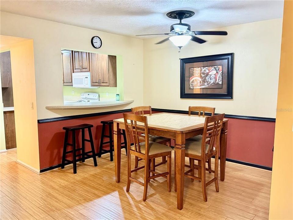 待售: $219,000 (3 贝兹, 2 浴室, 1472 平方英尺)