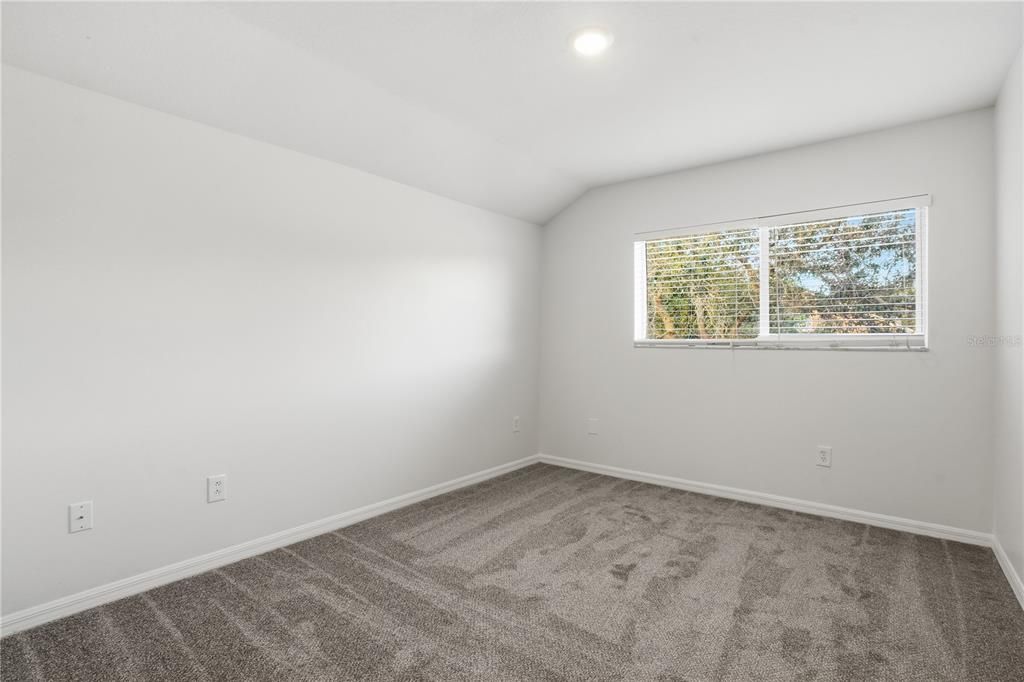 待售: $359,900 (4 贝兹, 2 浴室, 2390 平方英尺)