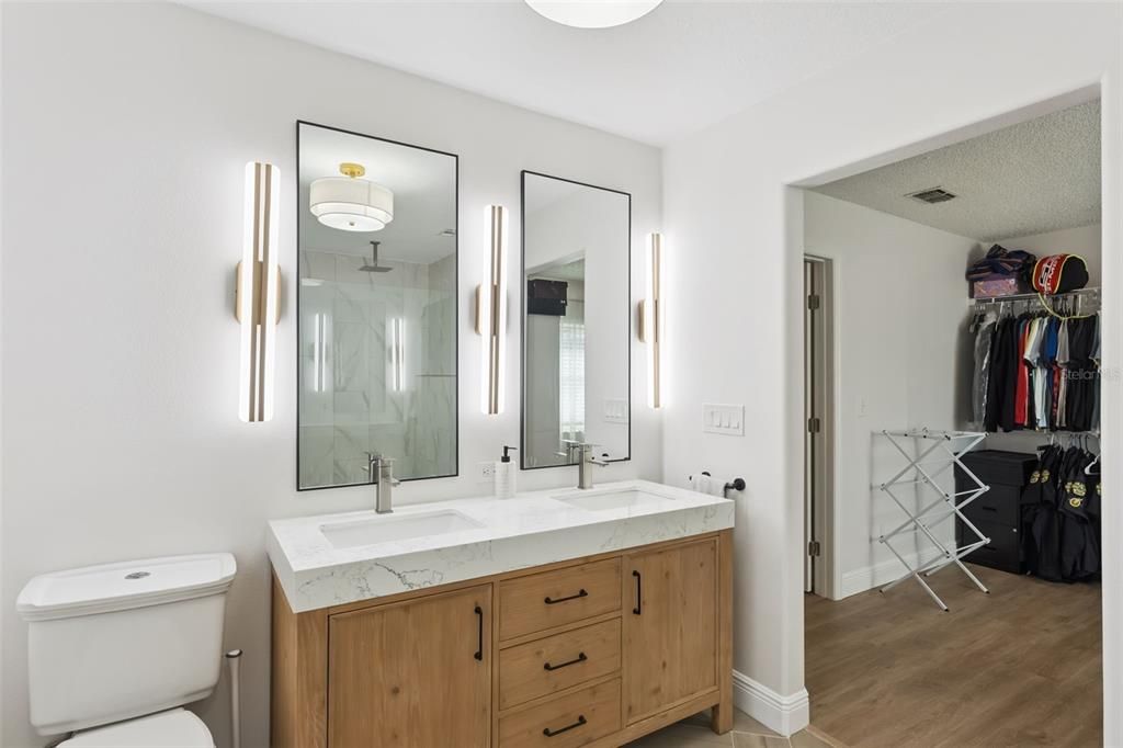 For Sale: $435,000 (4 beds, 2 baths, 1815 Square Feet)