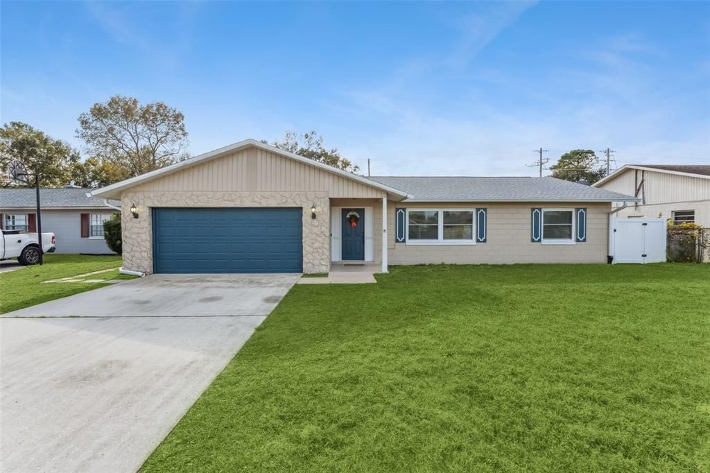 For Sale: $435,000 (4 beds, 2 baths, 1815 Square Feet)