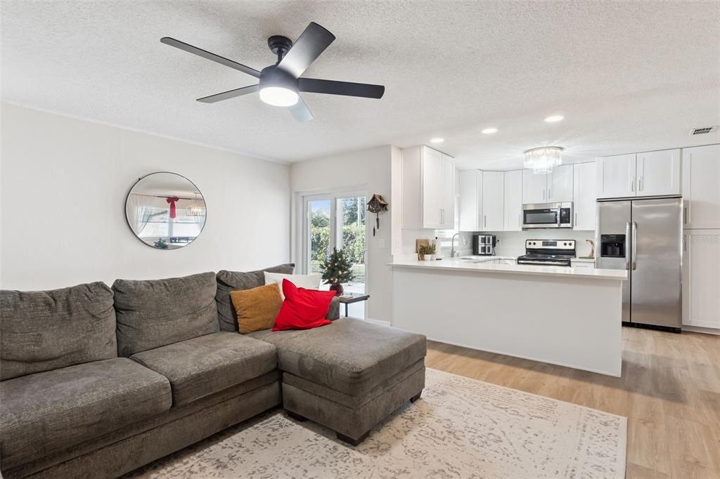 For Sale: $435,000 (4 beds, 2 baths, 1815 Square Feet)