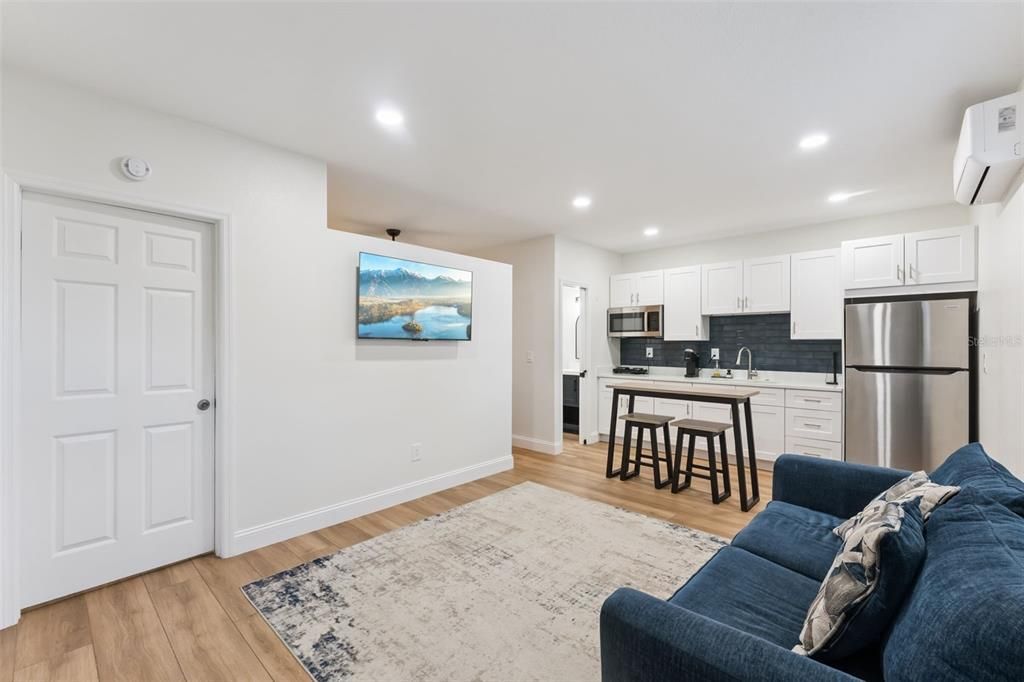 For Sale: $435,000 (4 beds, 2 baths, 1815 Square Feet)