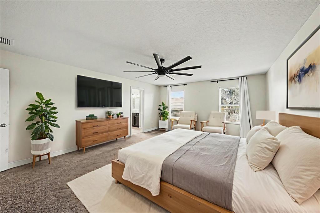 En Venta: $375,000 (4 camas, 2 baños, 2307 Pies cuadrados)