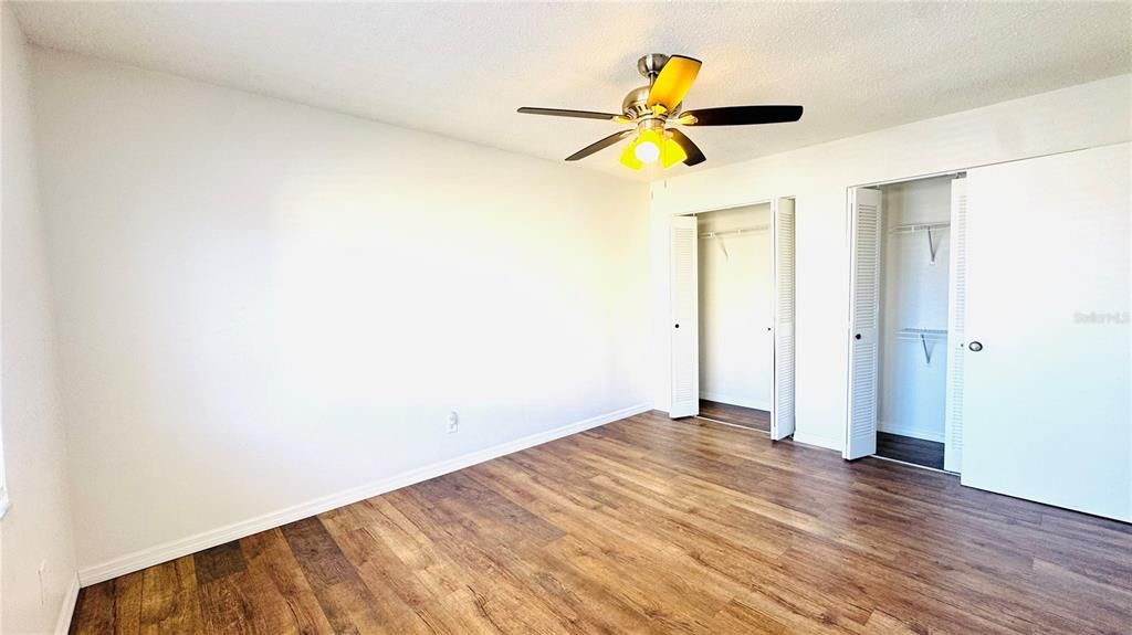 For Rent: $1,300 (1 beds, 1 baths, 707 Square Feet)