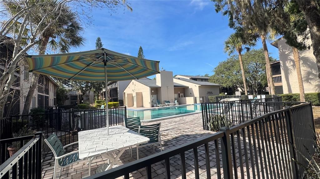 For Rent: $1,300 (1 beds, 1 baths, 707 Square Feet)