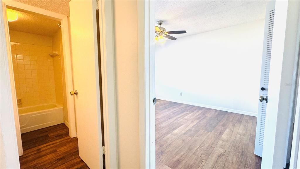 For Rent: $1,300 (1 beds, 1 baths, 707 Square Feet)