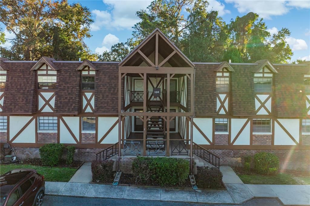 На продажу: $80,000 (2 спален, 2 ванн, 1134 Квадратных фут)