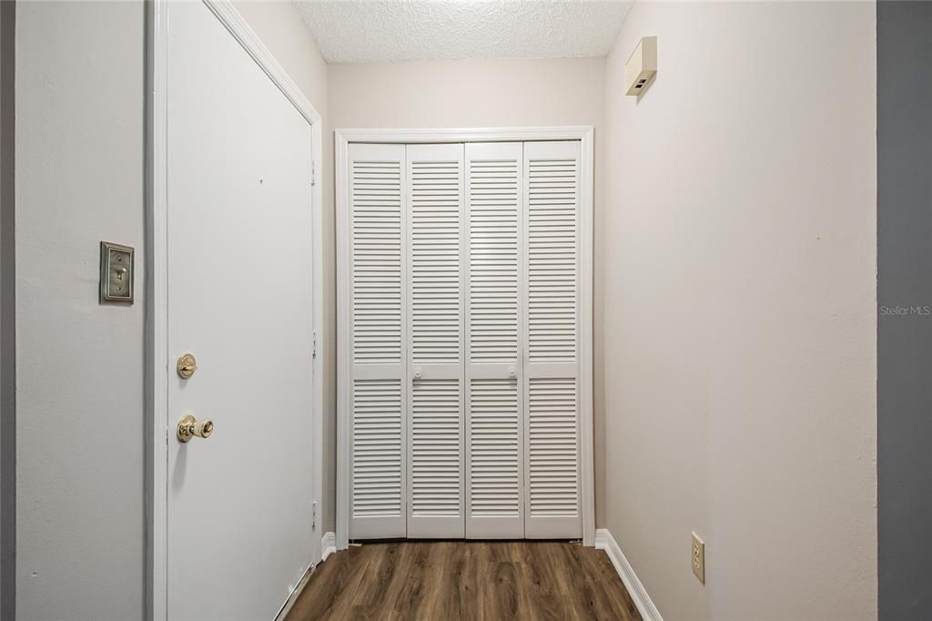 На продажу: $80,000 (2 спален, 2 ванн, 1134 Квадратных фут)