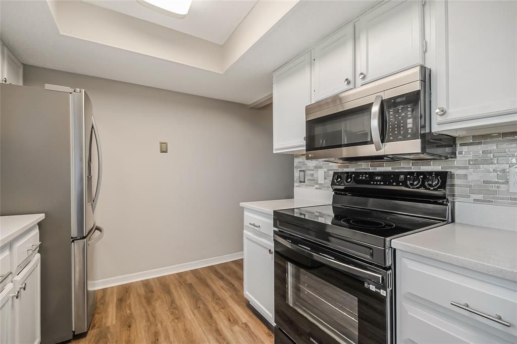 На продажу: $80,000 (2 спален, 2 ванн, 1134 Квадратных фут)