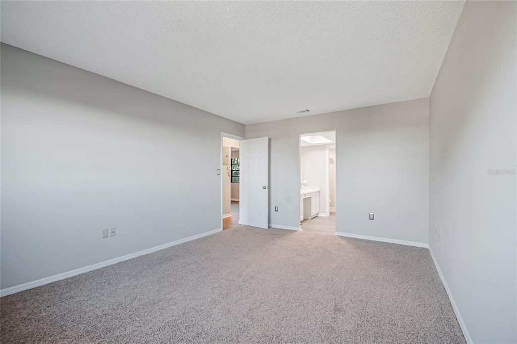 На продажу: $80,000 (2 спален, 2 ванн, 1134 Квадратных фут)