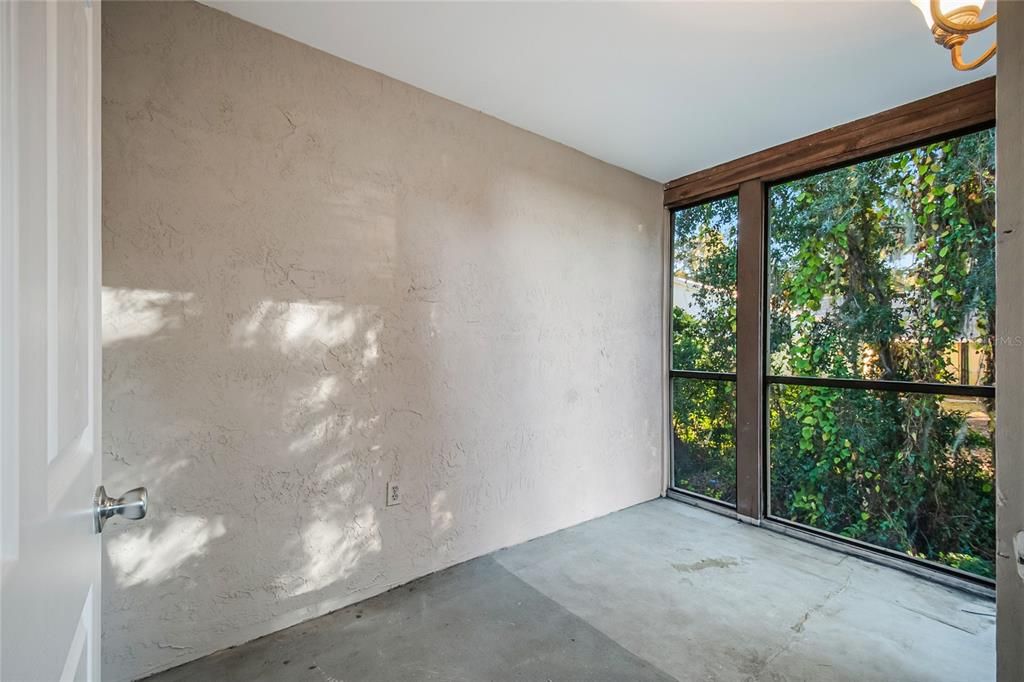 На продажу: $80,000 (2 спален, 2 ванн, 1134 Квадратных фут)