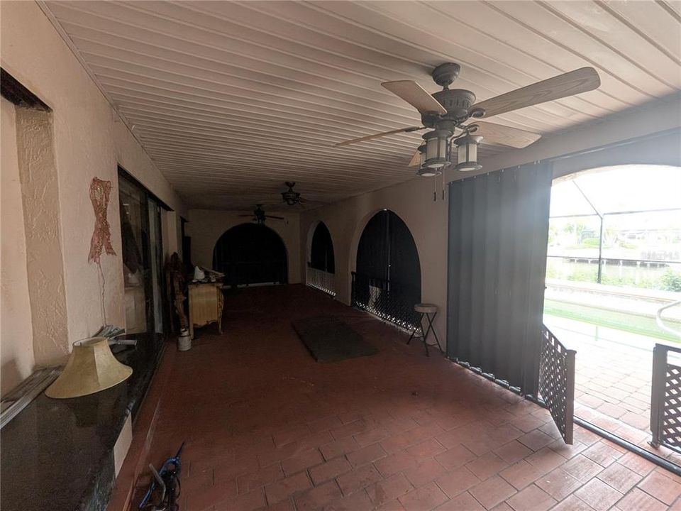 En Venta: $399,000 (3 camas, 3 baños, 2154 Pies cuadrados)