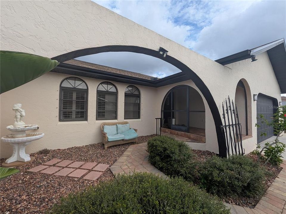 En Venta: $399,000 (3 camas, 3 baños, 2154 Pies cuadrados)