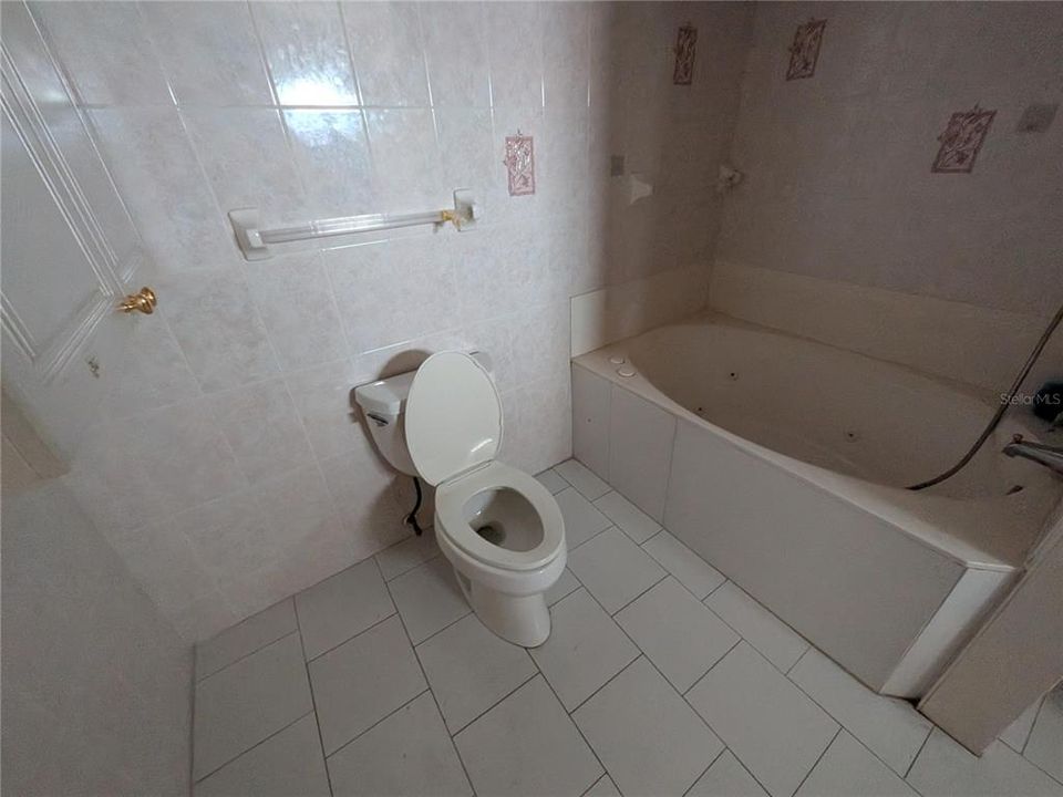 En Venta: $399,000 (3 camas, 3 baños, 2154 Pies cuadrados)