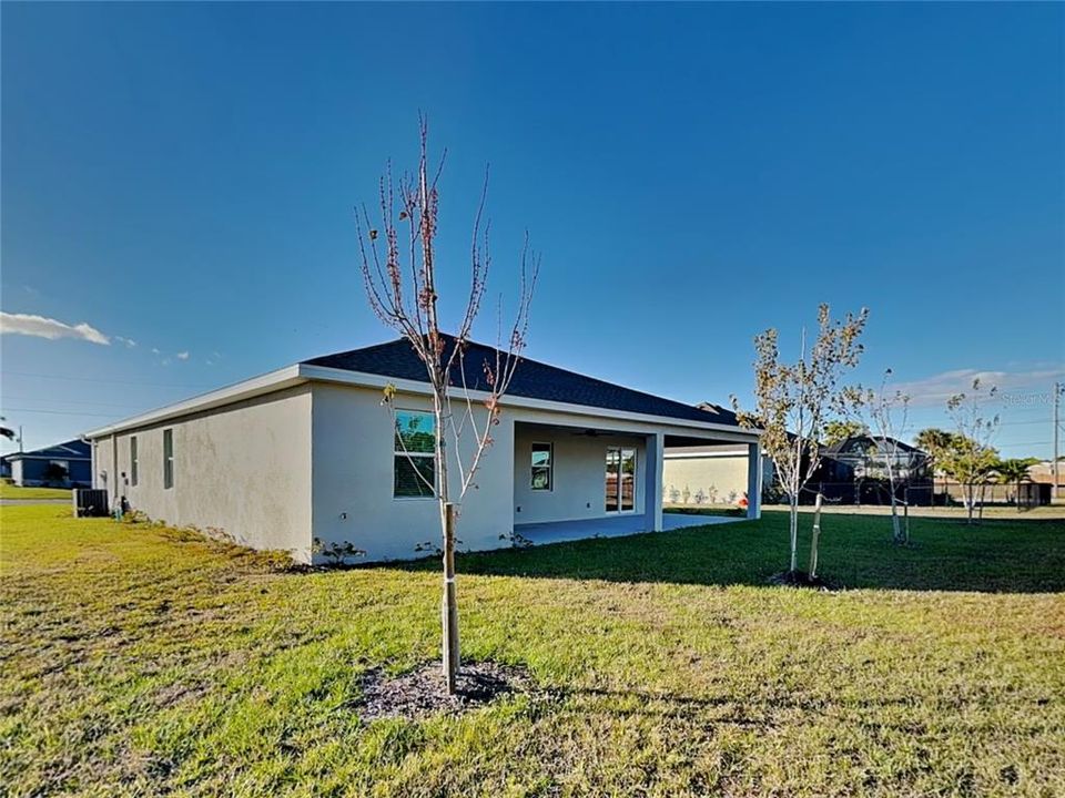 На продажу: $329,900 (4 спален, 2 ванн, 1914 Квадратных фут)