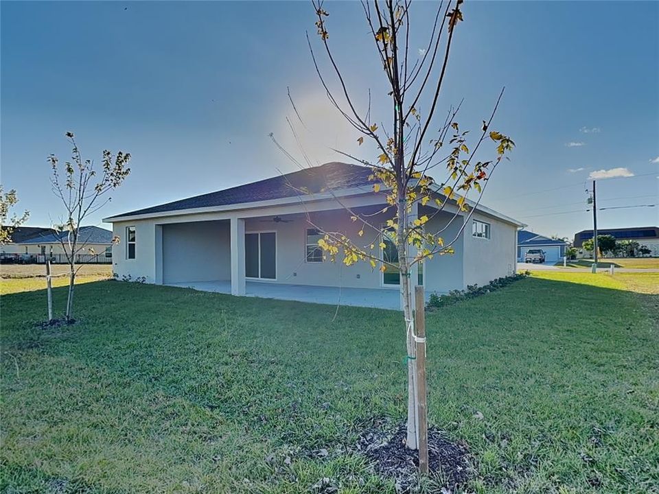 На продажу: $329,900 (4 спален, 2 ванн, 1914 Квадратных фут)