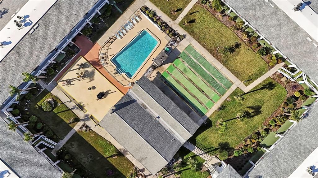 For Sale: $124,900 (2 beds, 2 baths, 1104 Square Feet)