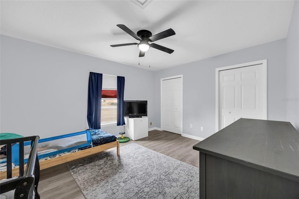 En Venta: $275,000 (3 camas, 2 baños, 1572 Pies cuadrados)