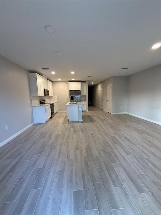 出租: $2,500 (3 贝兹, 2 浴室, 1567 平方英尺)