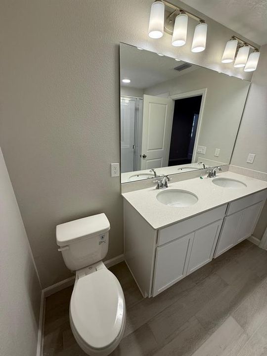 出租: $2,500 (3 贝兹, 2 浴室, 1567 平方英尺)