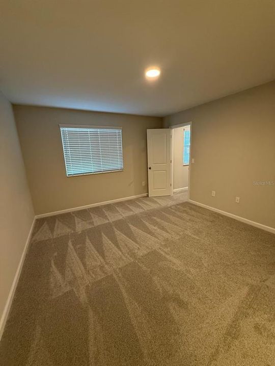 出租: $2,500 (3 贝兹, 2 浴室, 1567 平方英尺)