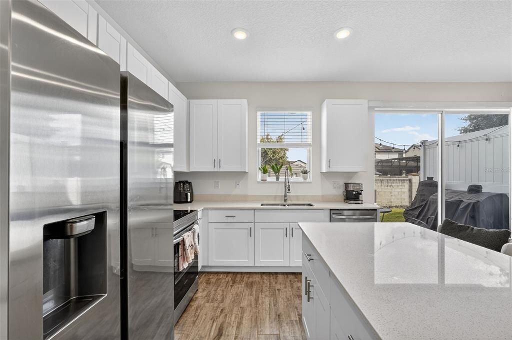 出租: $2,250 (3 贝兹, 2 浴室, 1646 平方英尺)