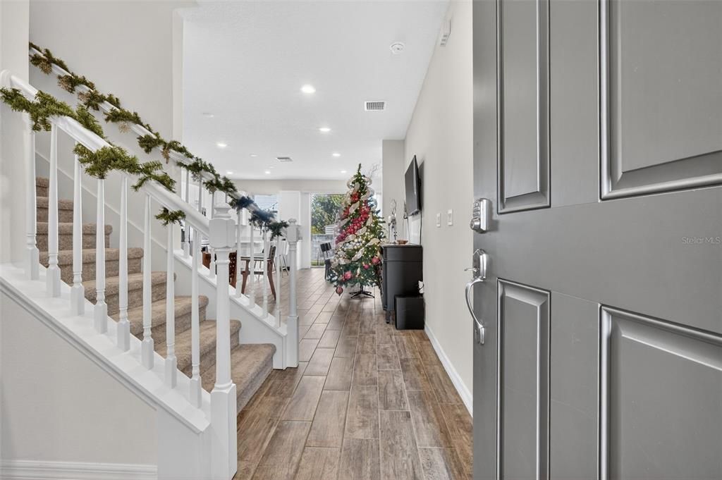 出租: $2,250 (3 贝兹, 2 浴室, 1646 平方英尺)