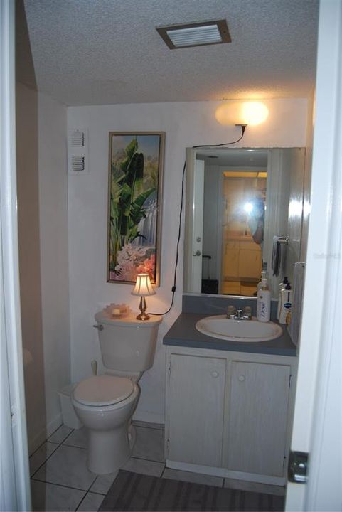 待售: $249,000 (1 贝兹, 1 浴室, 885 平方英尺)