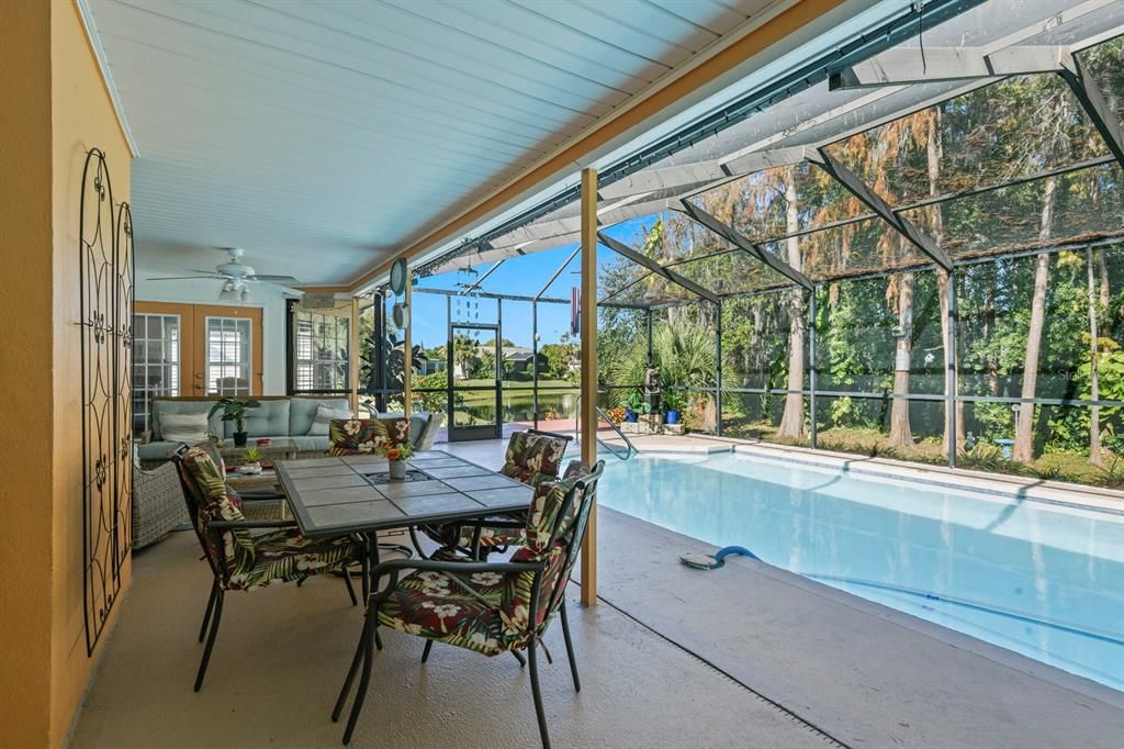 На продажу: $385,000 (3 спален, 2 ванн, 1677 Квадратных фут)