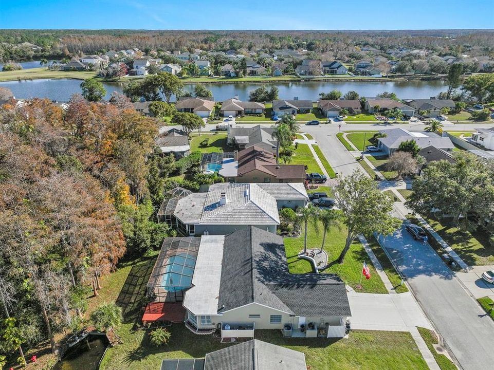 На продажу: $385,000 (3 спален, 2 ванн, 1677 Квадратных фут)