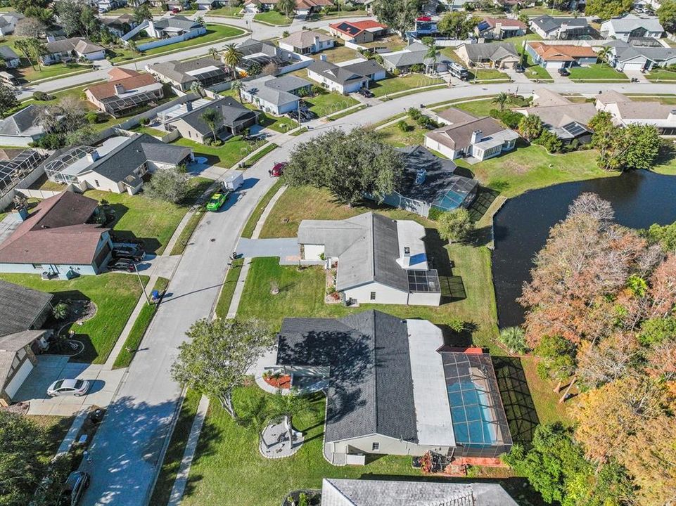 На продажу: $385,000 (3 спален, 2 ванн, 1677 Квадратных фут)