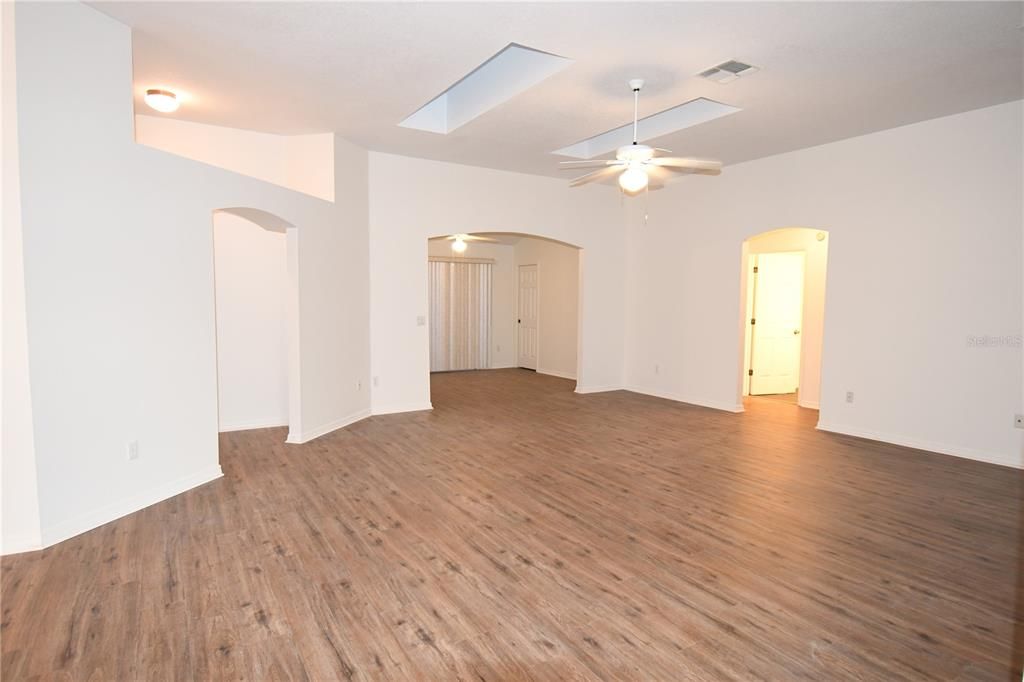 待售: $455,000 (3 贝兹, 2 浴室, 2022 平方英尺)