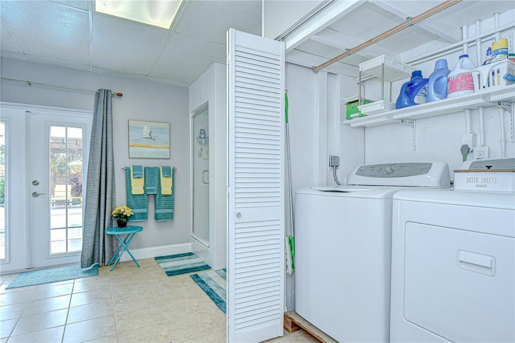 На продажу: $634,900 (3 спален, 2 ванн, 1556 Квадратных фут)