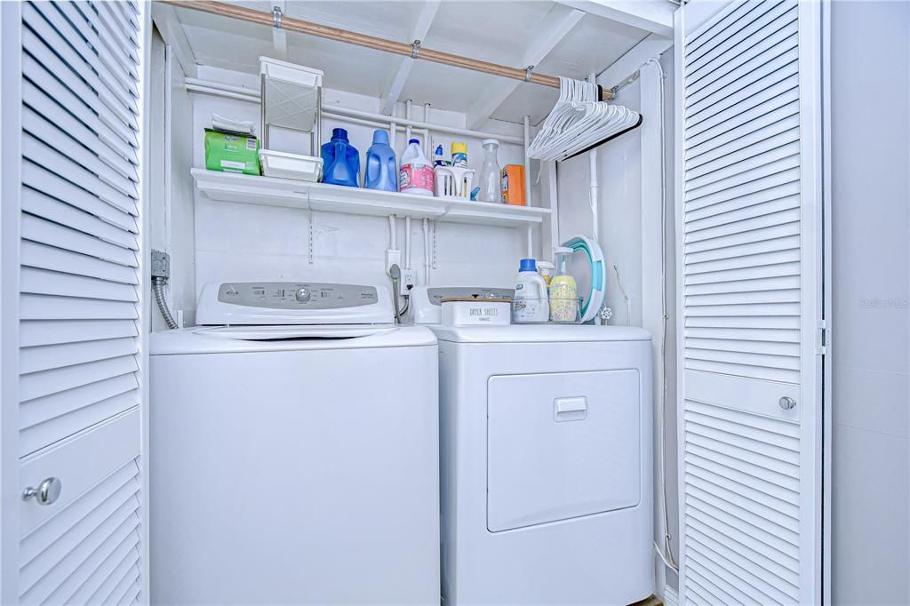 На продажу: $634,900 (3 спален, 2 ванн, 1556 Квадратных фут)