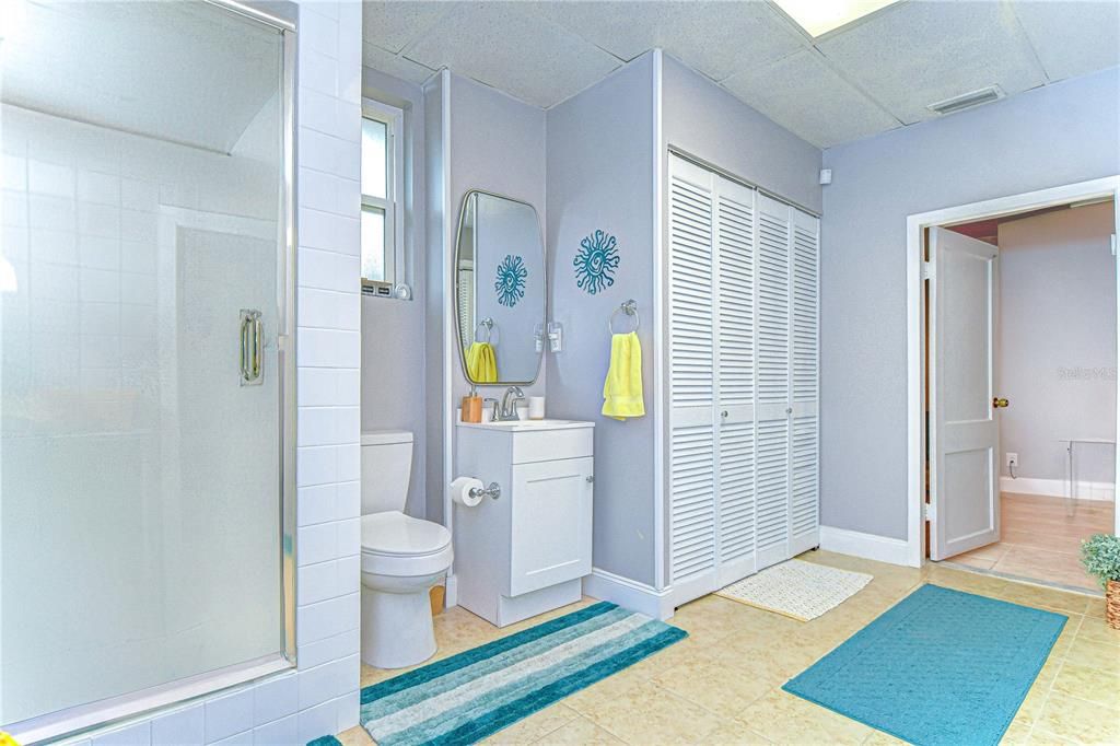 На продажу: $634,900 (3 спален, 2 ванн, 1556 Квадратных фут)