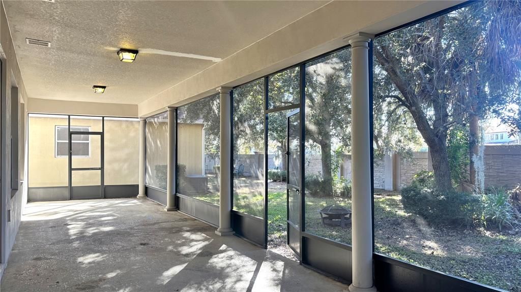 For Rent: $4,095 (5 beds, 4 baths, 3365 Square Feet)