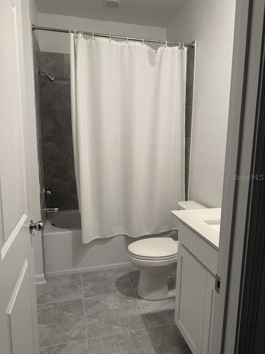 На продажу: $389,900 (4 спален, 3 ванн, 1954 Квадратных фут)