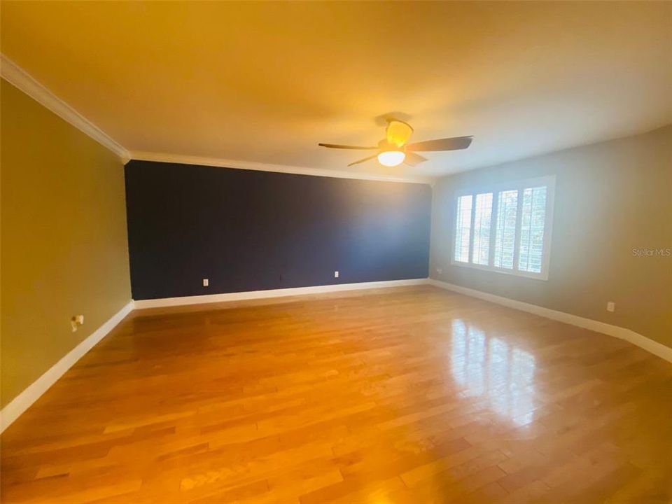 For Rent: $3,000 (4 beds, 2 baths, 2563 Square Feet)