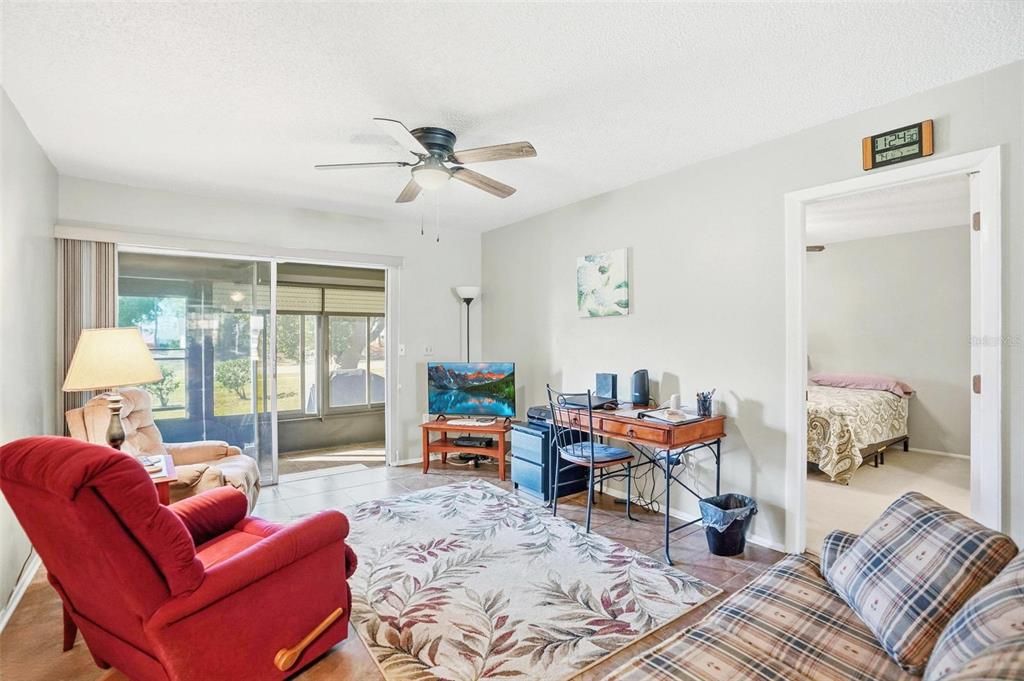 En Venta: $97,000 (2 camas, 2 baños, 978 Pies cuadrados)