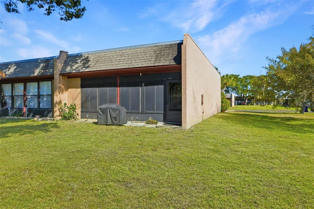 En Venta: $97,000 (2 camas, 2 baños, 978 Pies cuadrados)