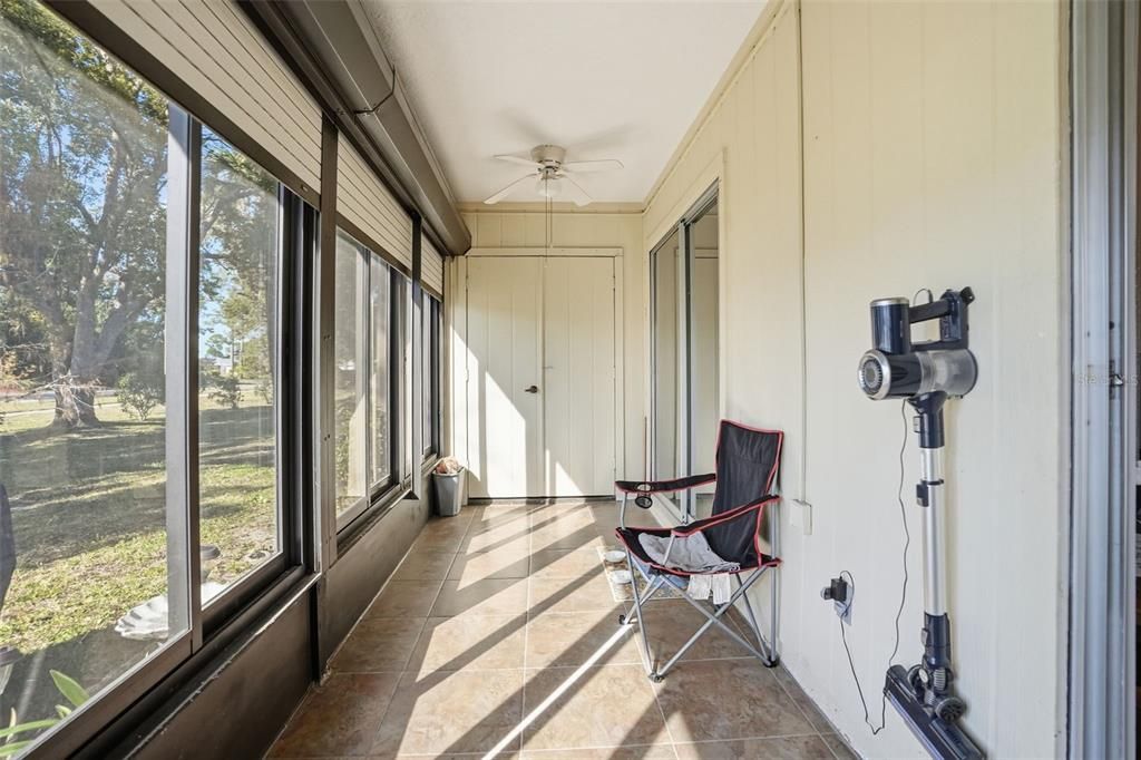 En Venta: $97,000 (2 camas, 2 baños, 978 Pies cuadrados)