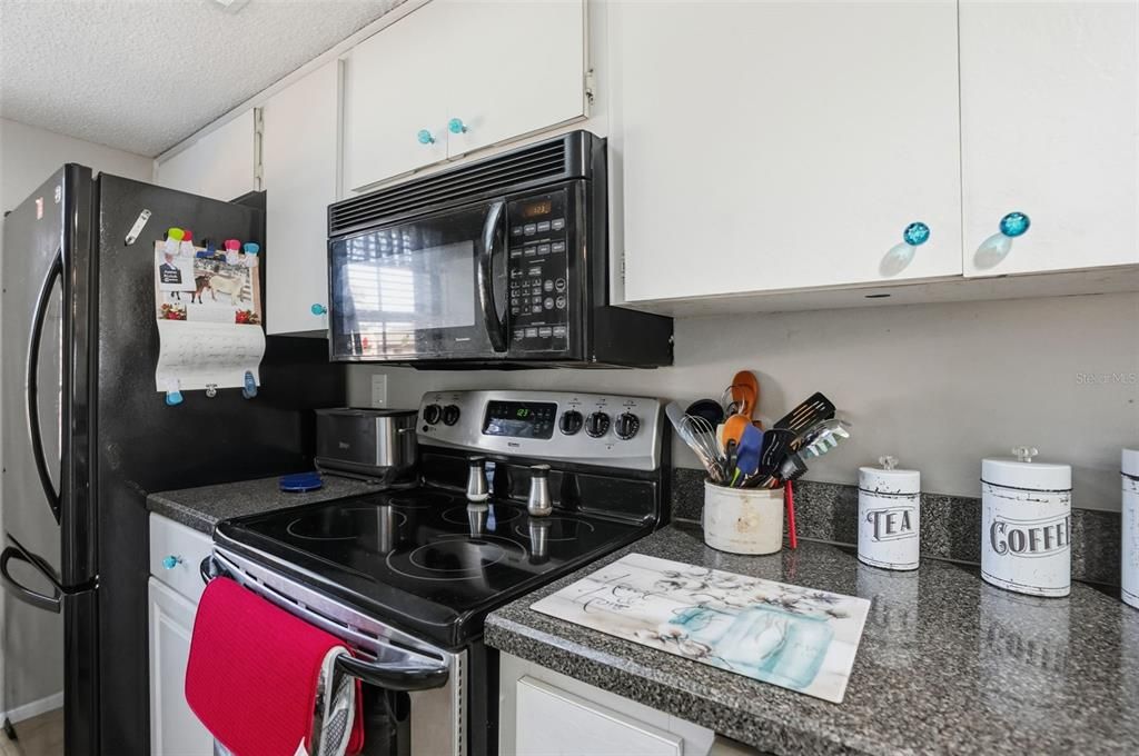 En Venta: $97,000 (2 camas, 2 baños, 978 Pies cuadrados)