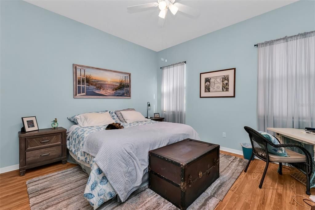 En Venta: $295,000 (2 camas, 2 baños, 1387 Pies cuadrados)