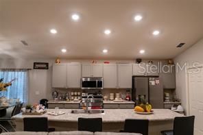 For Sale: $380,000 (4 beds, 2 baths, 1715 Square Feet)