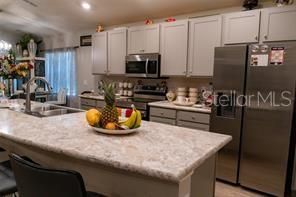 For Sale: $380,000 (4 beds, 2 baths, 1715 Square Feet)