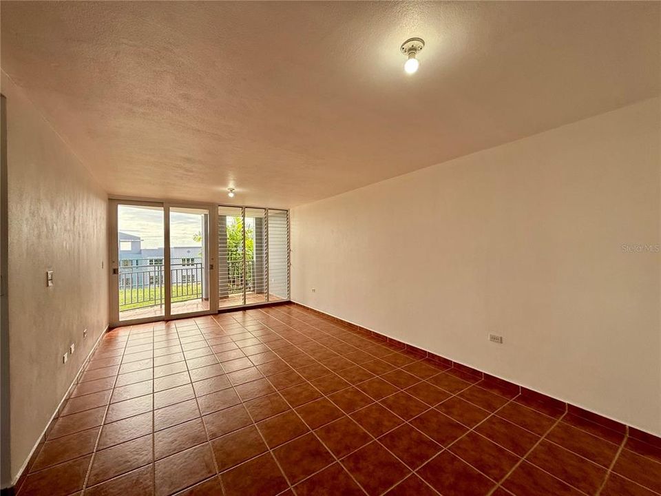 En Venta: $245,000 (3 camas, 2 baños, 0 Pies cuadrados)